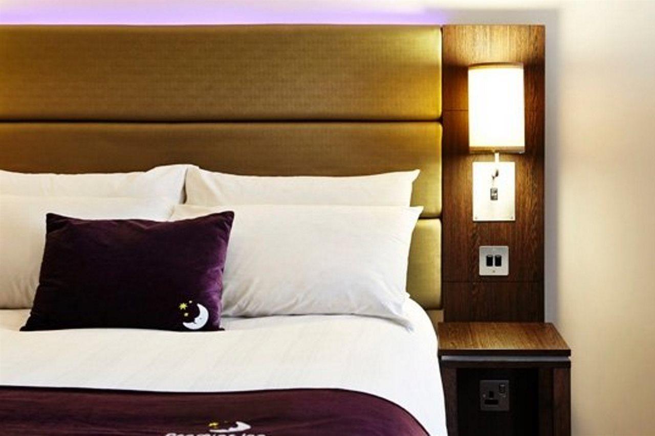 Premier Inn เฮล ภายนอก รูปภาพ
