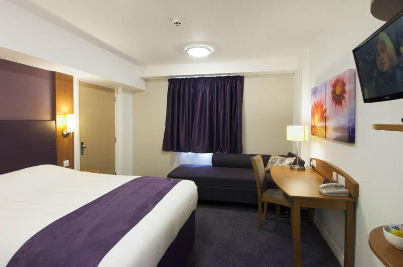 Premier Inn เฮล ภายนอก รูปภาพ