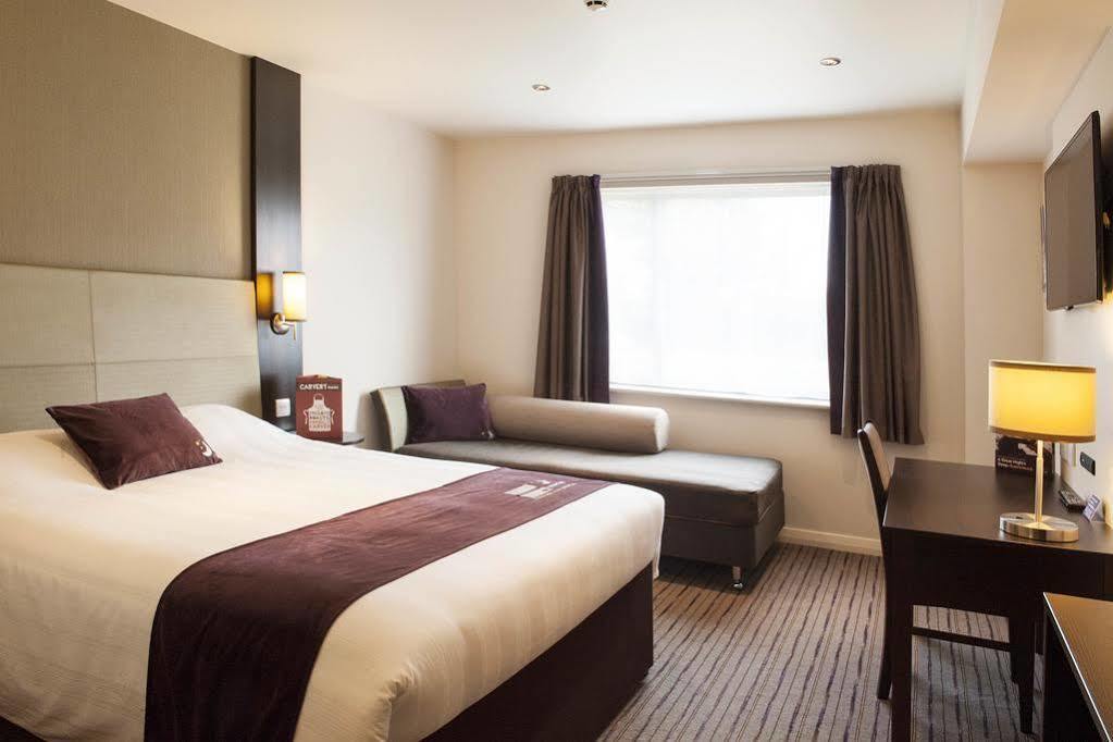 Premier Inn เฮล ภายนอก รูปภาพ