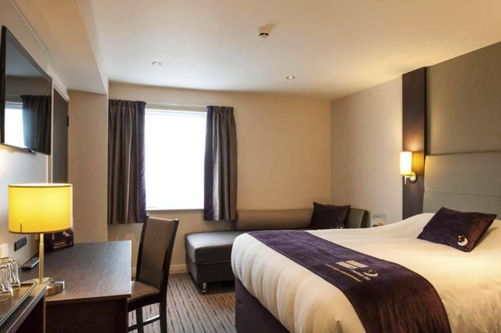Premier Inn เฮล ภายนอก รูปภาพ