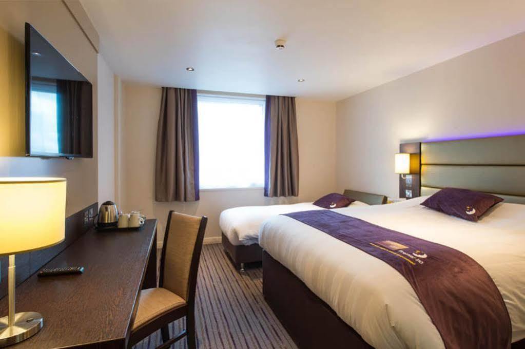 Premier Inn เฮล ภายนอก รูปภาพ