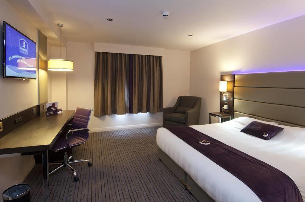 Premier Inn เฮล ภายนอก รูปภาพ